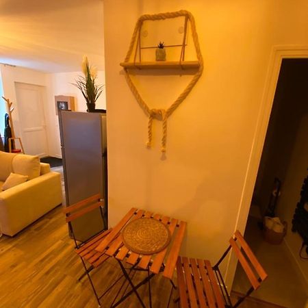 Super Appartement T2 Proche Gare Санс Екстериор снимка
